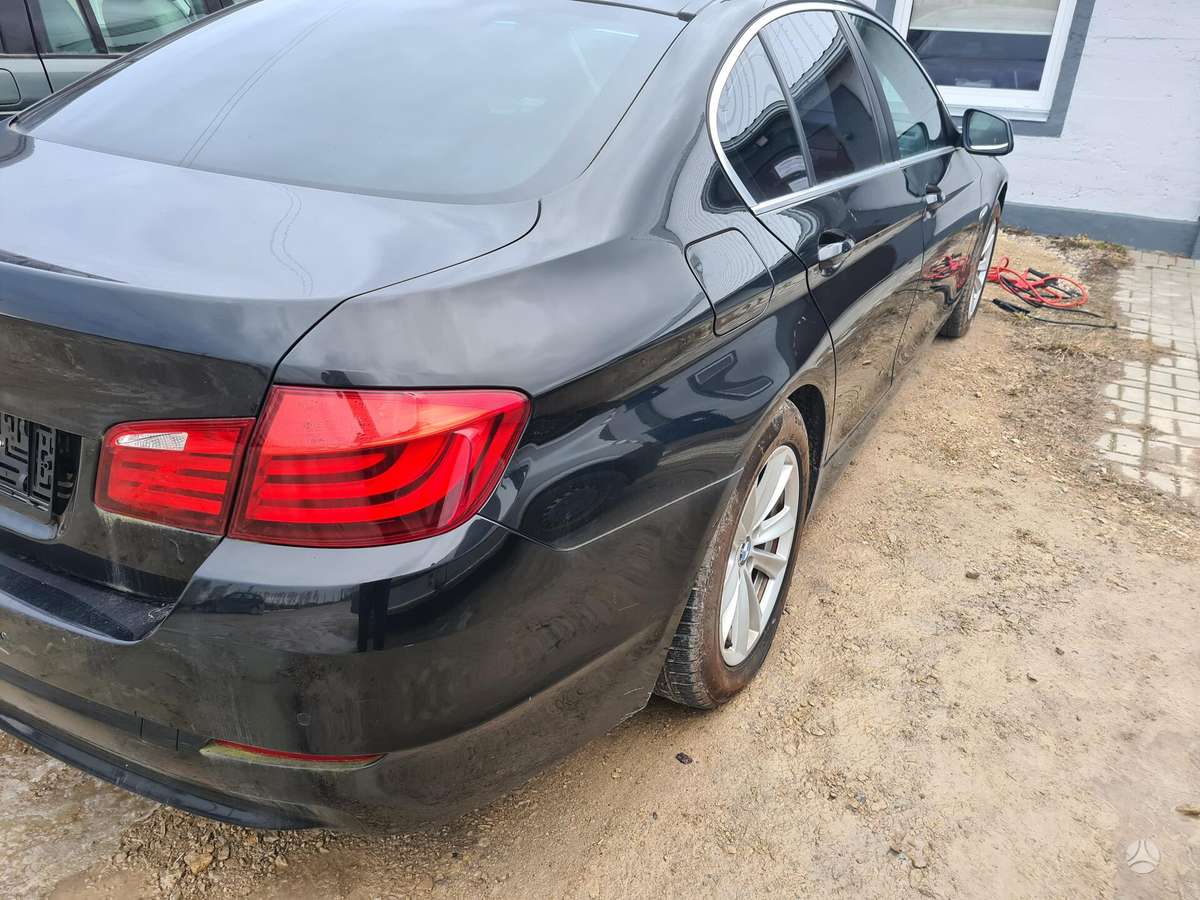 BMW 520 Dalimis daugiau info telef