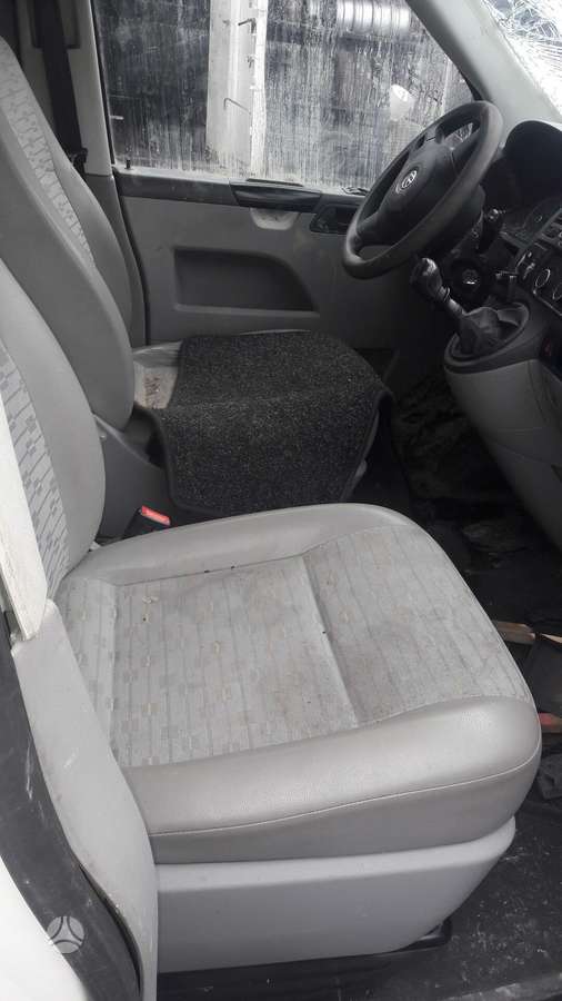 Volkswagen Transporter T5, cargo vans