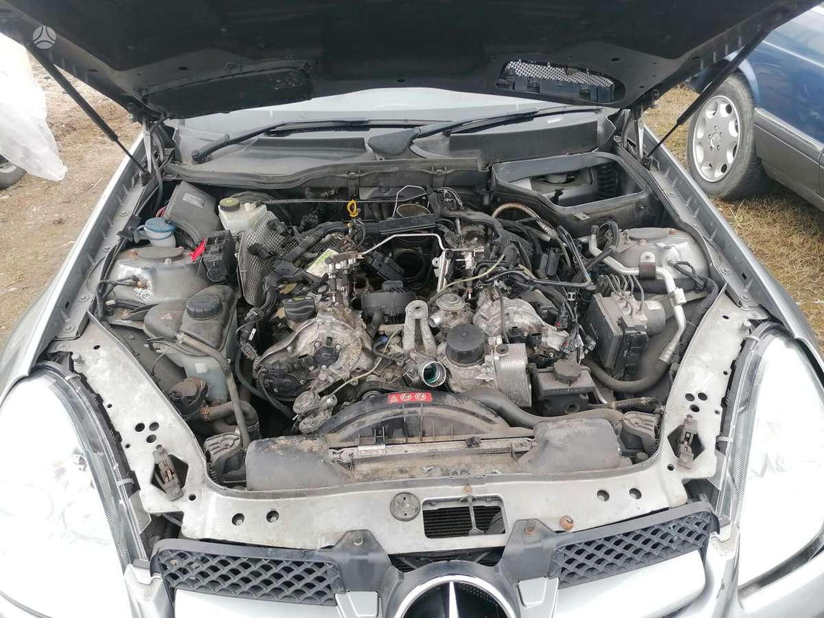 Mercedes-Benz SLK300