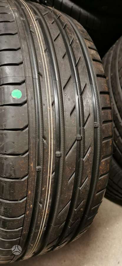 Nokian, vasarinės 235/45 R19