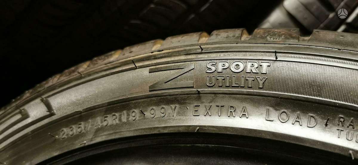 Nokian, летние 235/45 R19