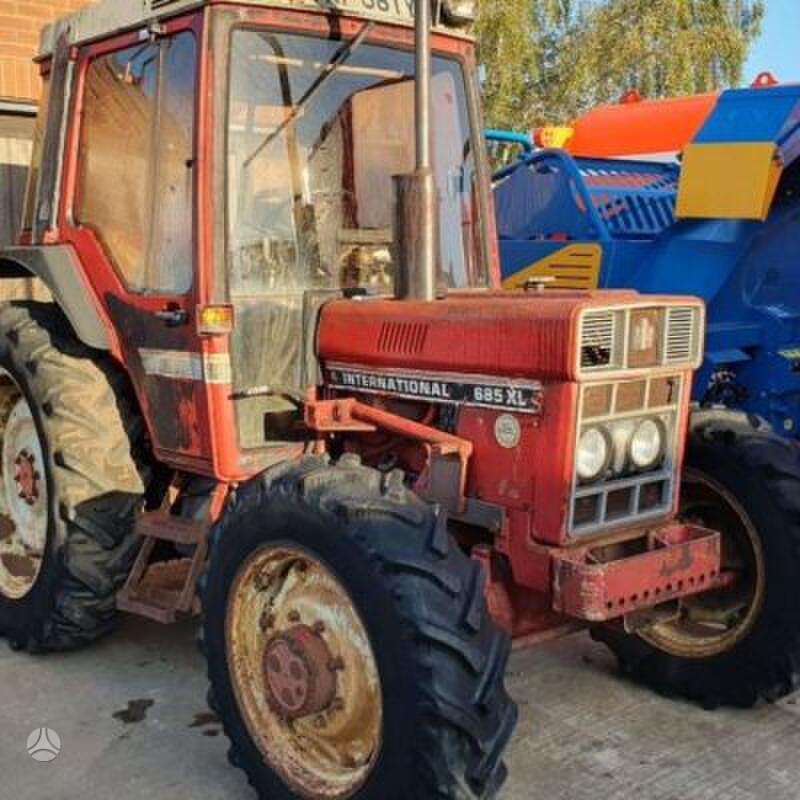 Case-IH 685XL,4240