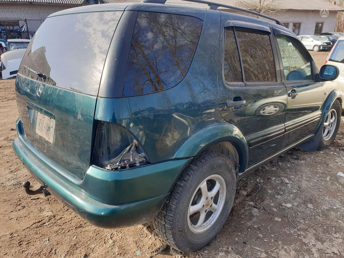 Mercedes-Benz ML320 dalimis