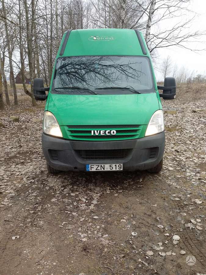 Iveco 35s18, preču