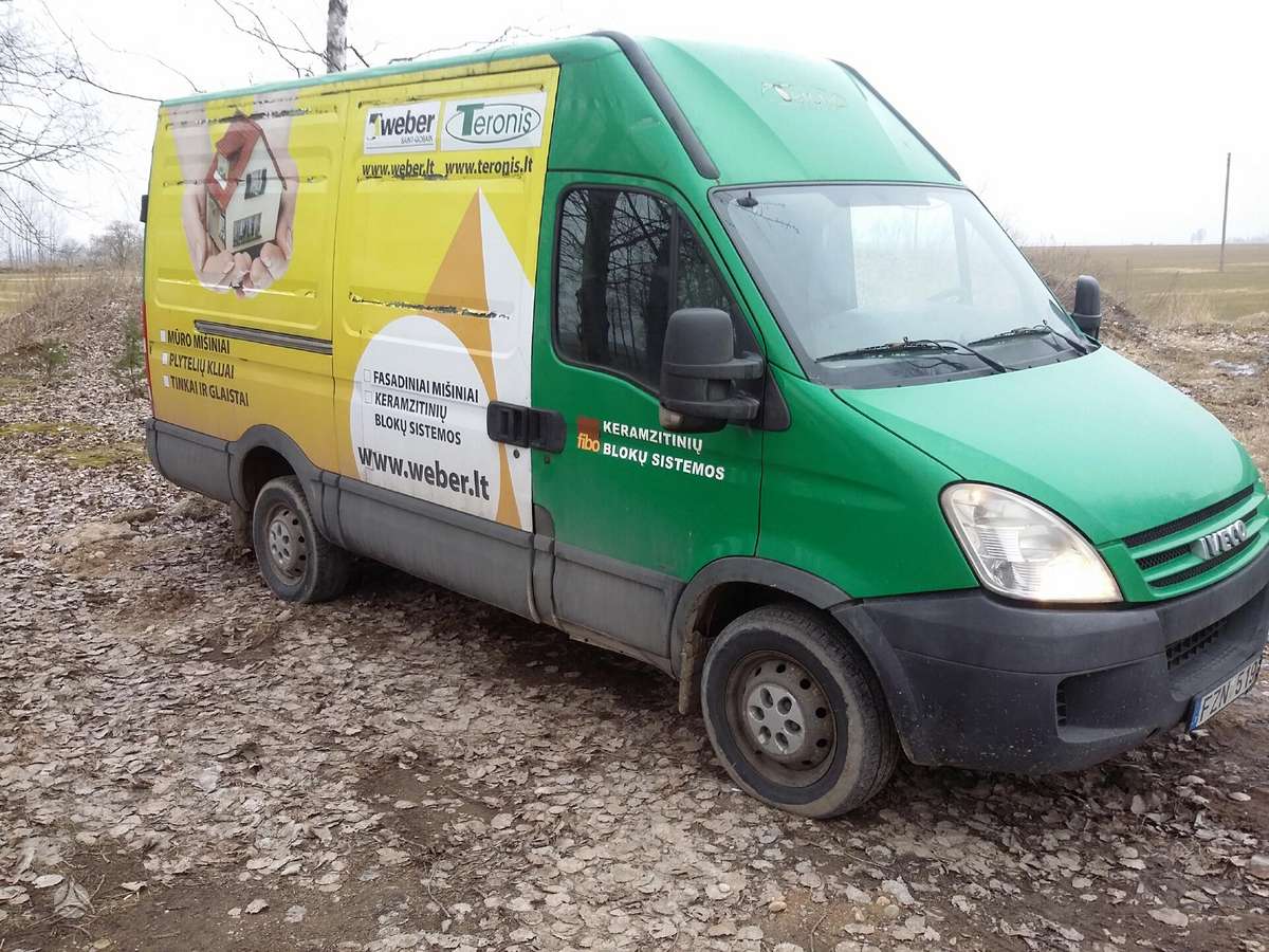 Iveco 35s18, грузовые микроавтобусы
