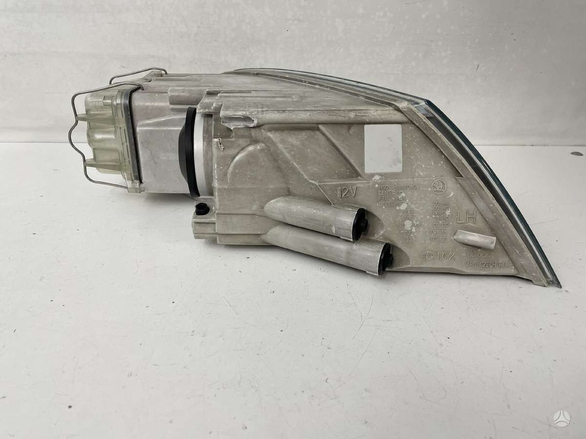 Skoda Octavia lights