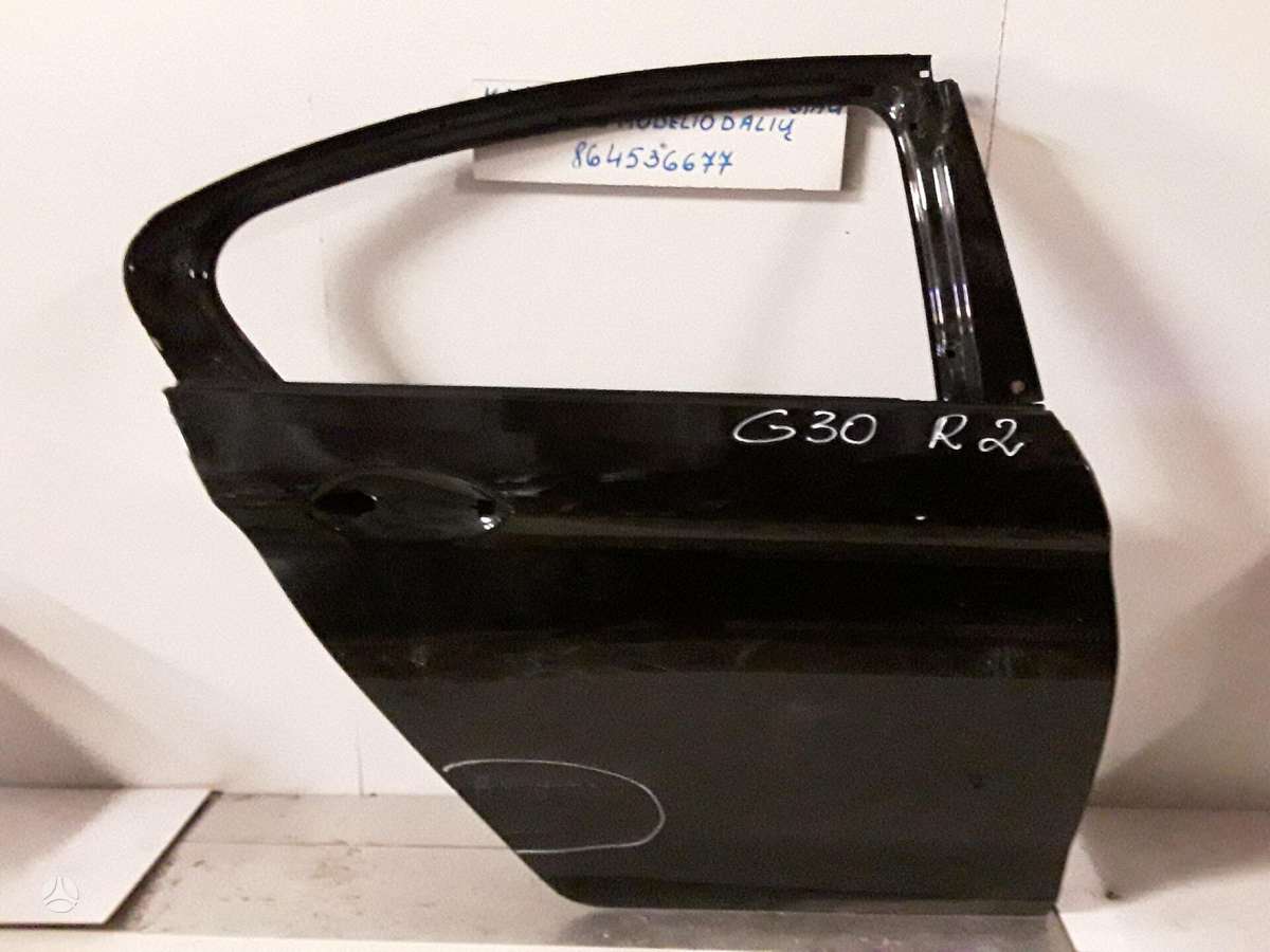 BMW 5 serija dalimis