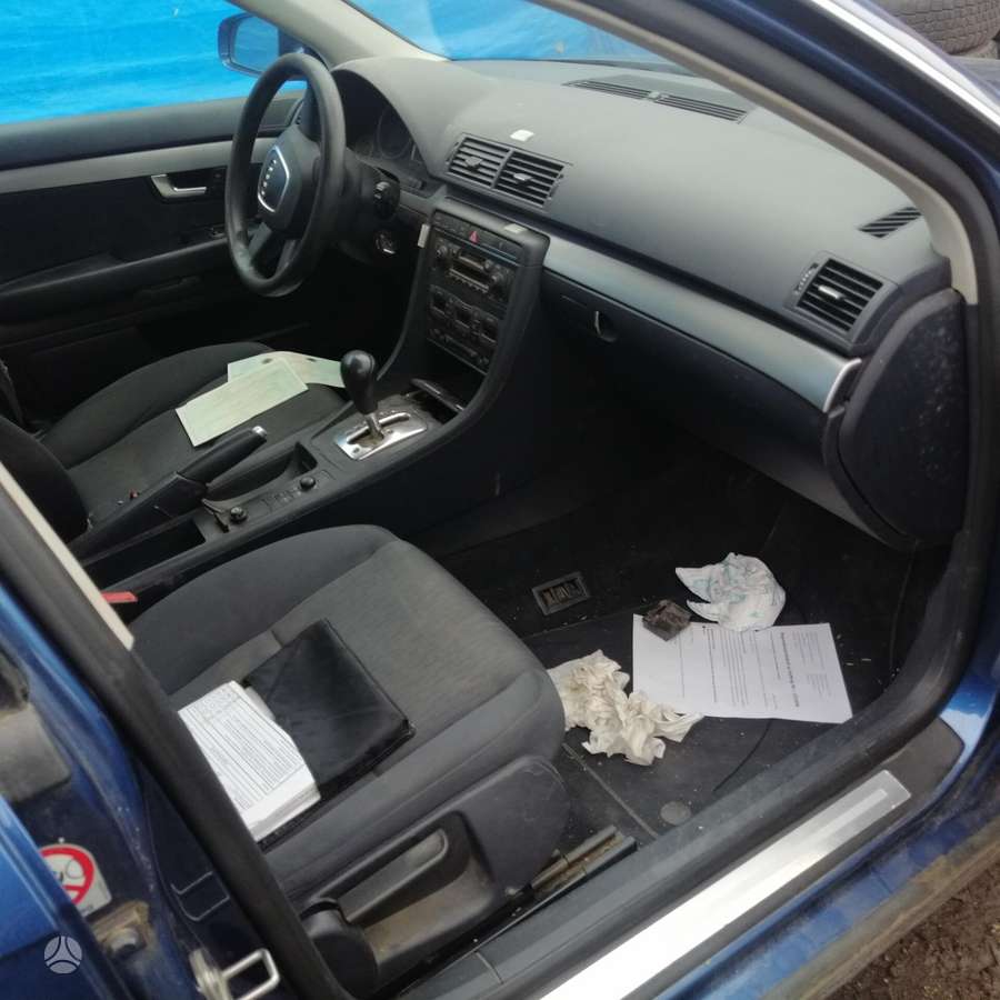 Audi A4 Dalimis