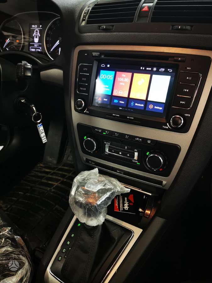 -Kita- Navigacijos, Carplay, Multimedijos, el.servisas, программное обеспечение