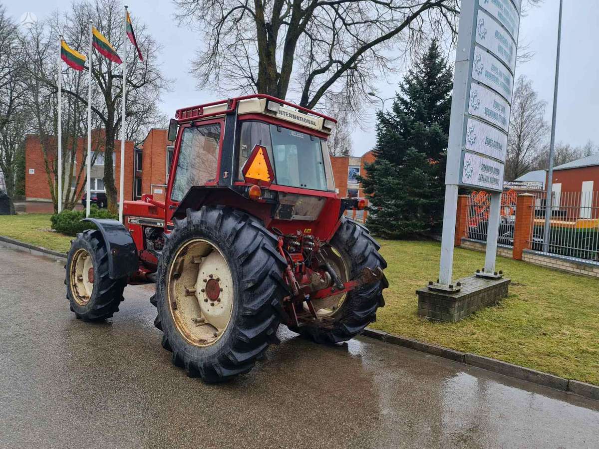 Case-IH 1056 XL, тракторы