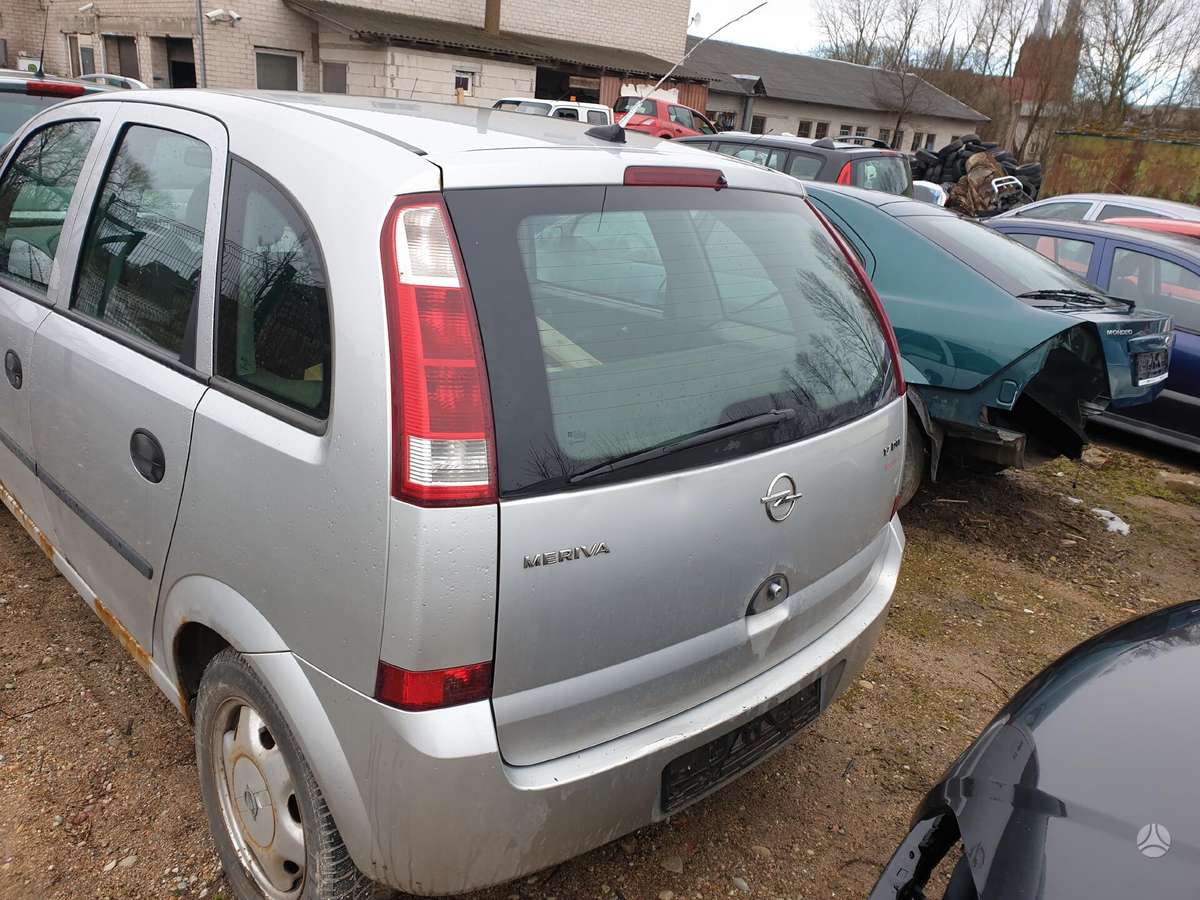 Opel Meriva dalimis