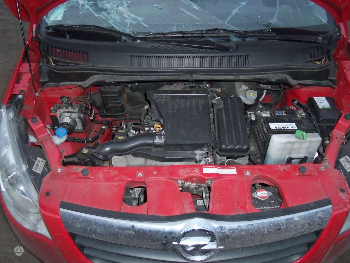 Opel Agila body parts