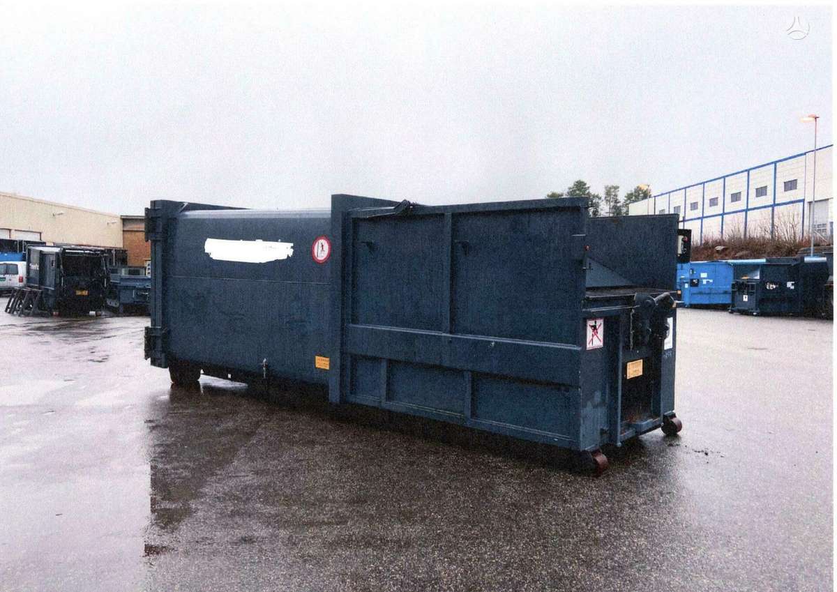 -Kita- Avermann, waste containers