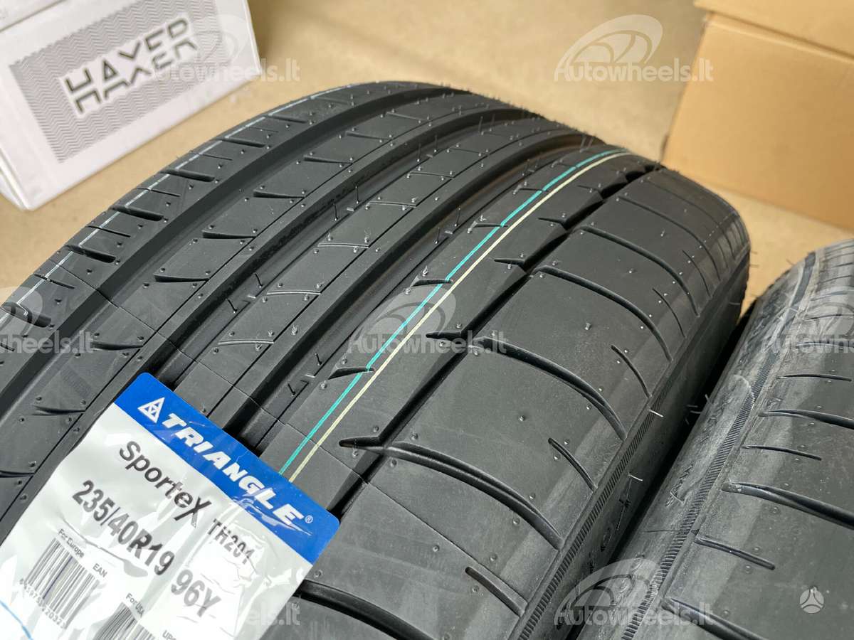 Triangle Sportex TH201, летние 235/40 R19