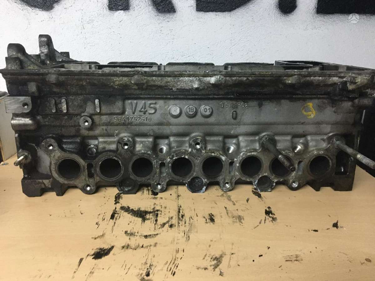 Ford Galaxy crankshaft, cylinder head
