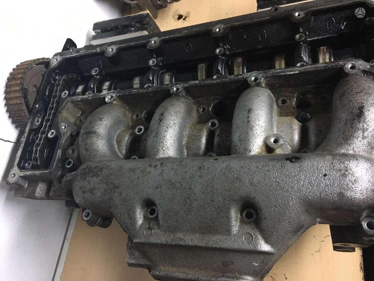 Citroen C5, 9634559710, cylinder head