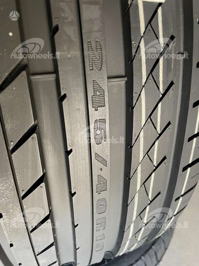 HI FLY HF805, summer 275/35 R19