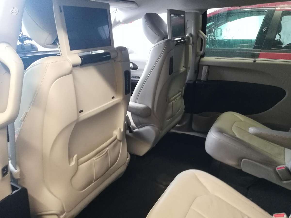 Chrysler Pacifica