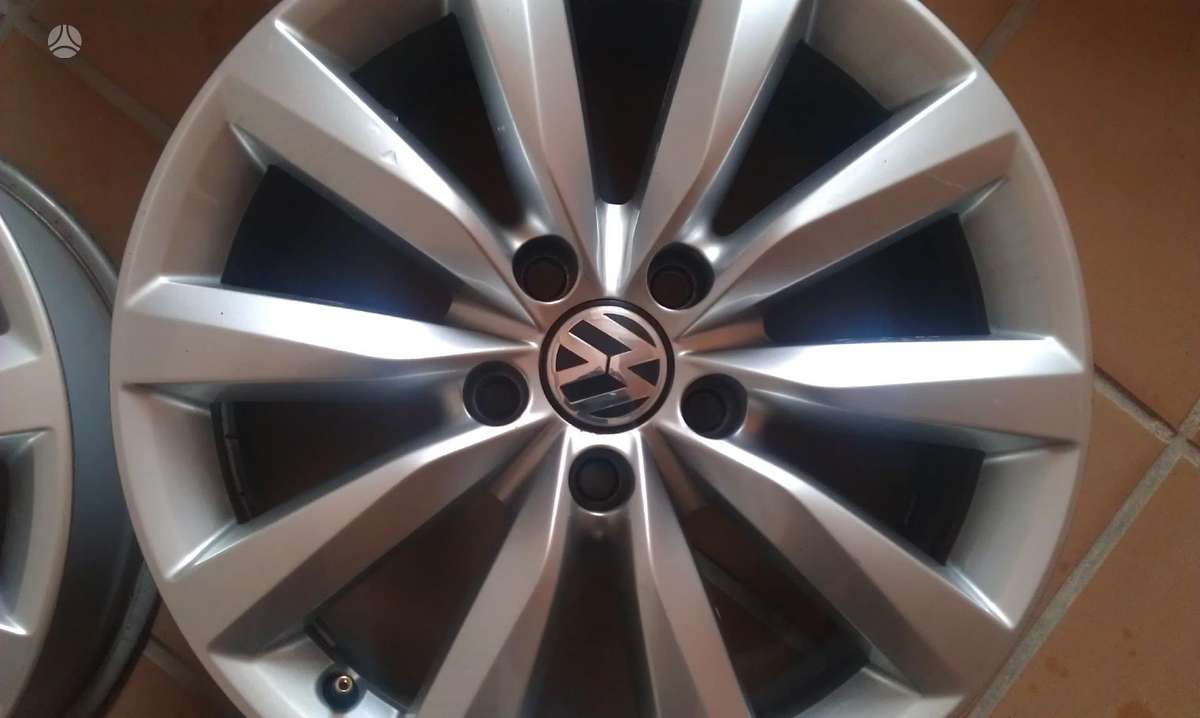 Volkswagen, light alloy, R17
