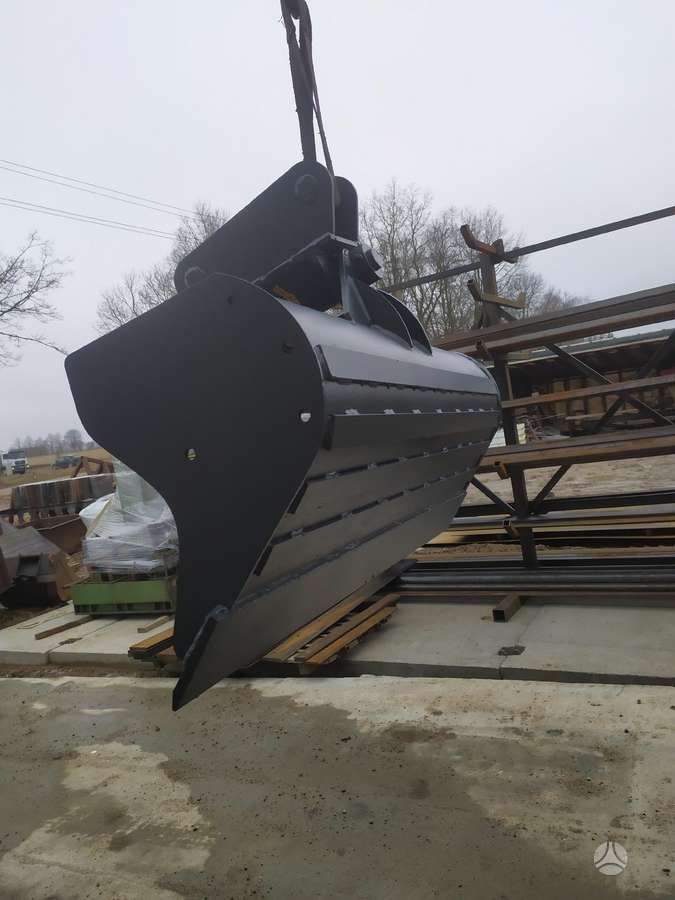 Metalana PLANIRUOJANTIS  4-6 ton, buckets