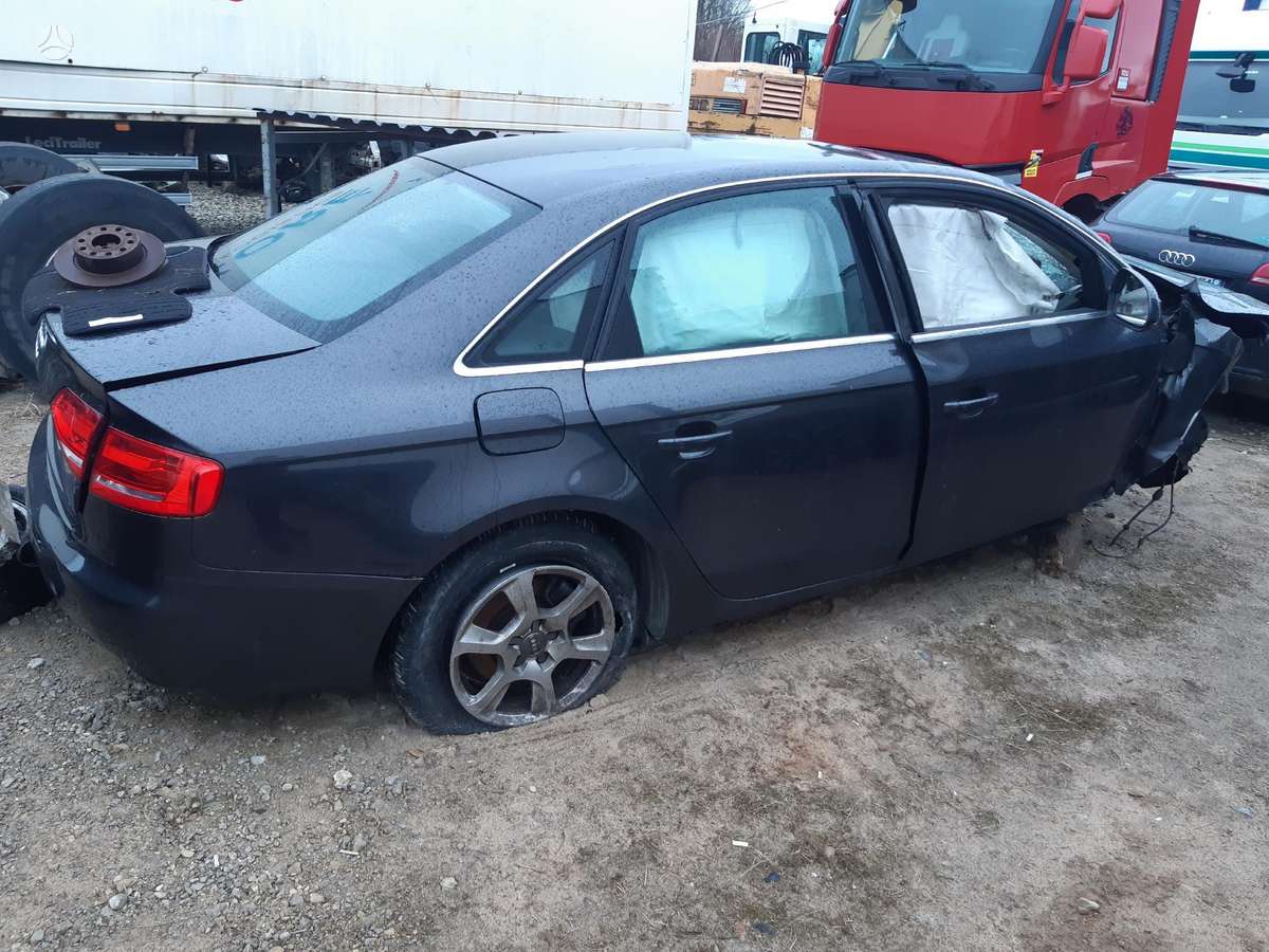 Audi A4 по частям