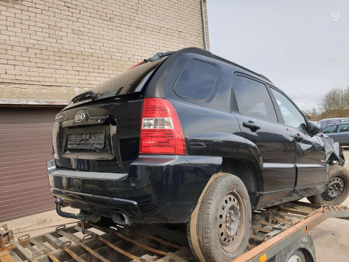 Kia Sportage по частям