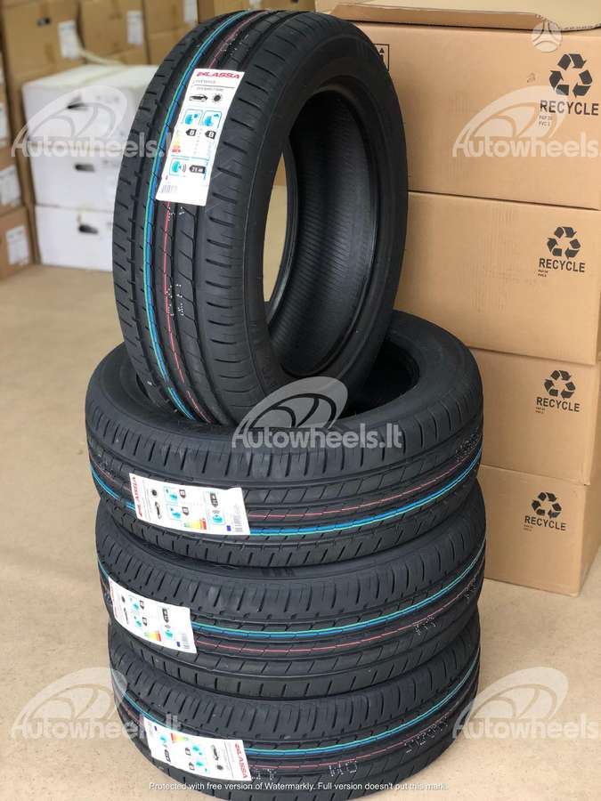 Lassa Driveways, летние 215/55 R17