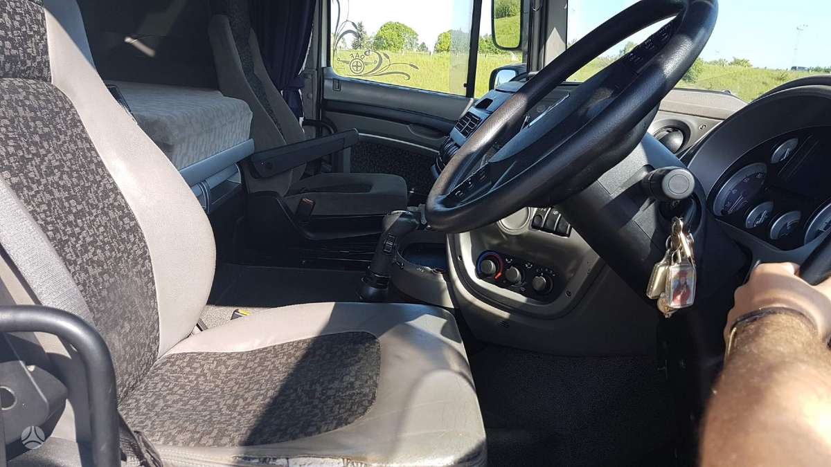 DAF XF105.460, semi-trailer trucks