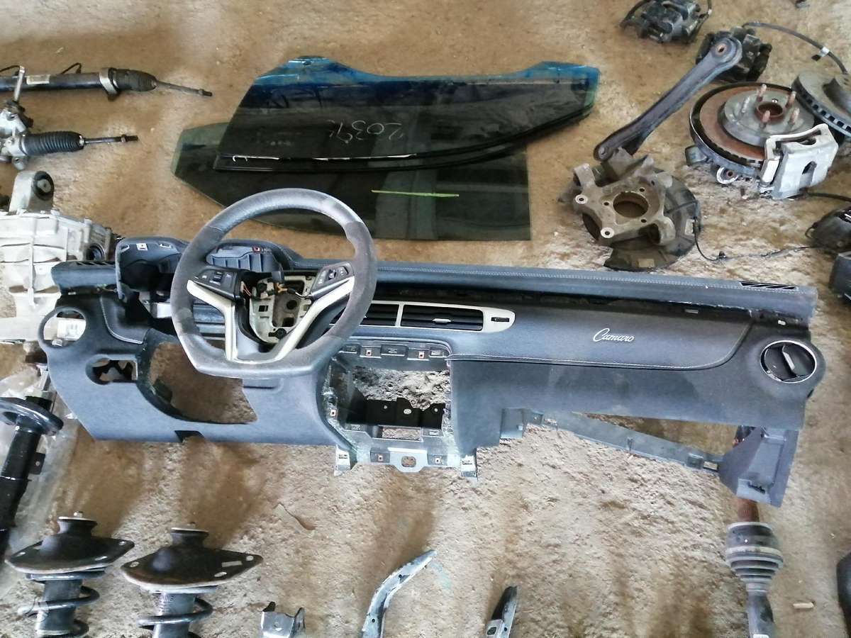 Chevrolet Camaro детали кузова