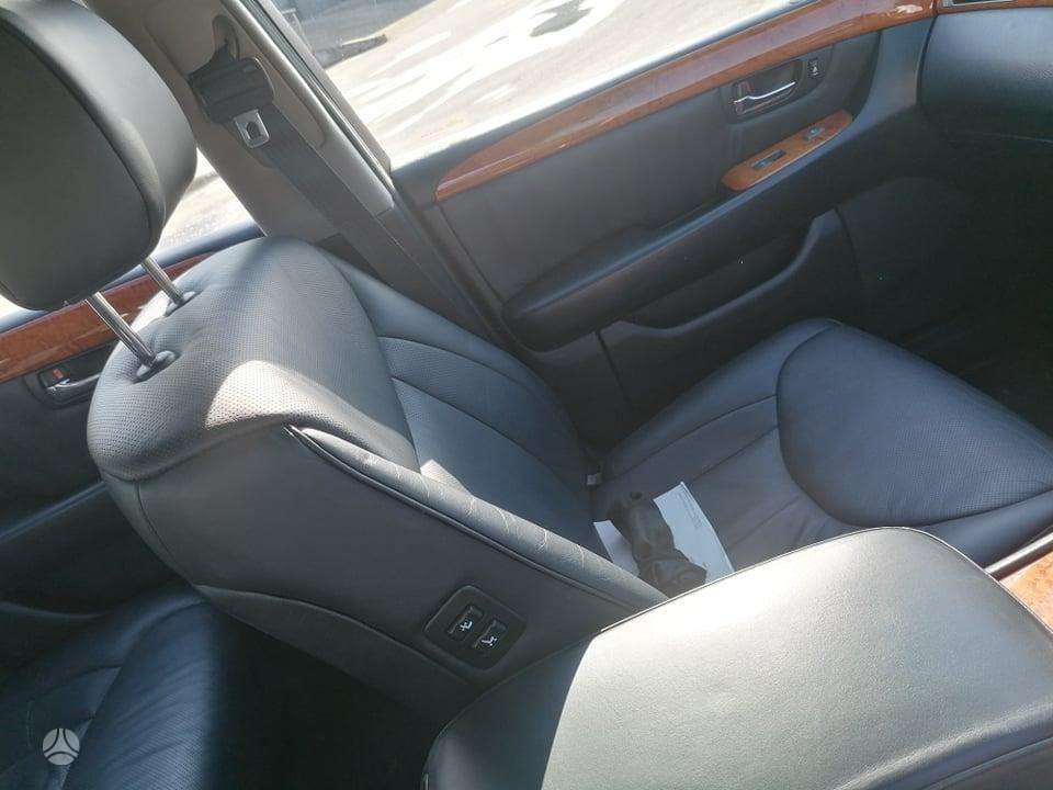Lexus LS 430