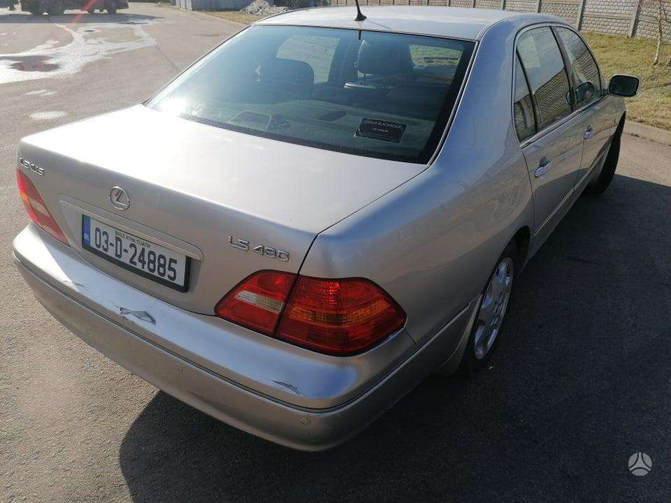 Lexus LS 430