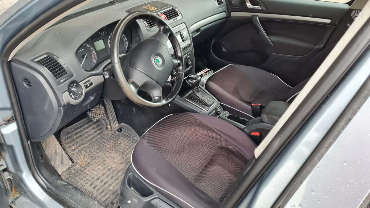 Skoda Octavia dalimis