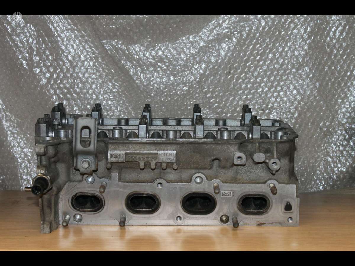 Opel Astra, 55562229, variklio galvutė