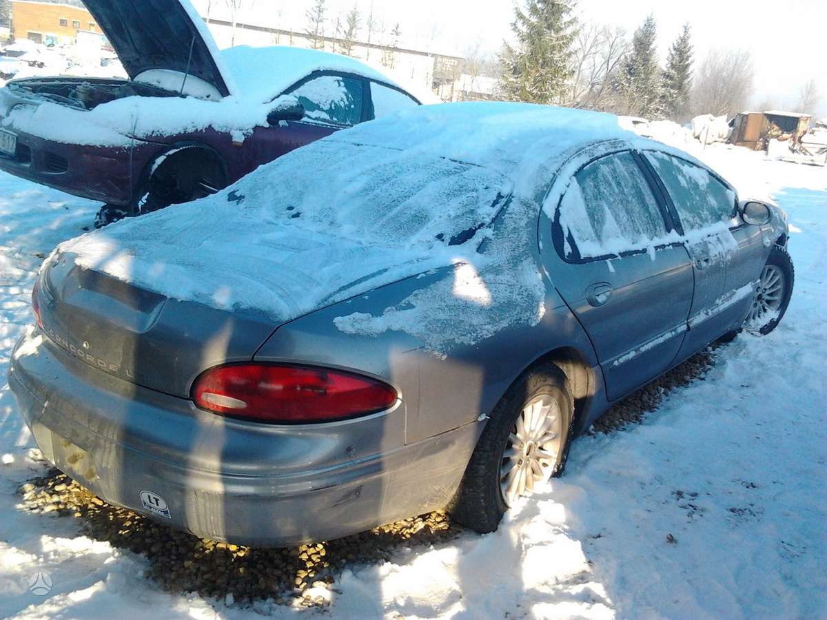 Chrysler Concorde dalimis. Dalimis chrysler concorde 1999 3 2l benzinas automatas