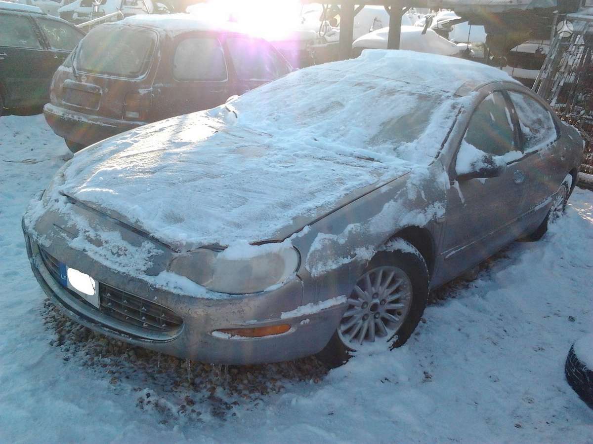 Chrysler Concorde dalimis. Dalimis chrysler concorde 1999 3 2l benzinas automatas