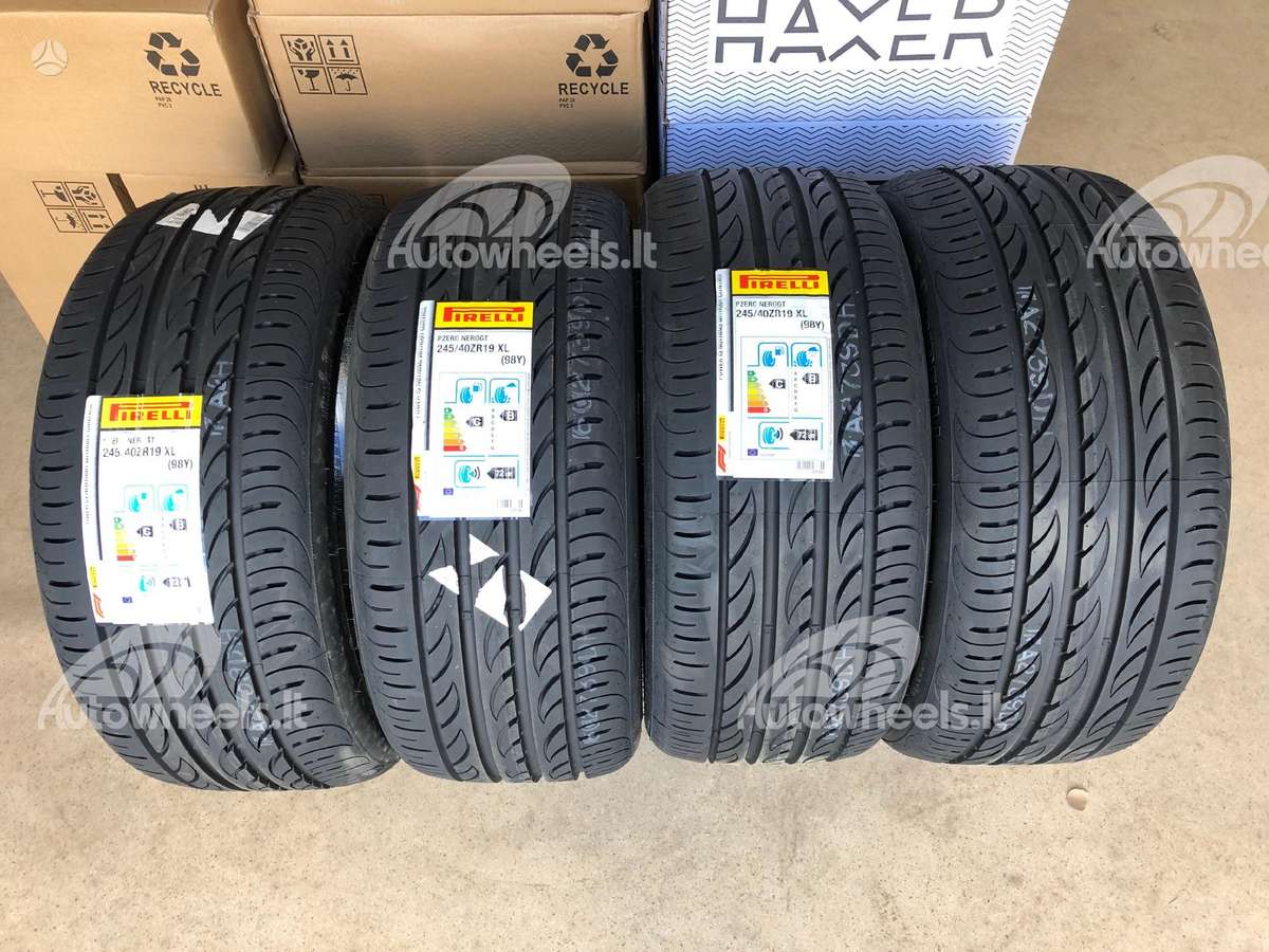 Pirelli PZERO NERO, summer 245/40 R19