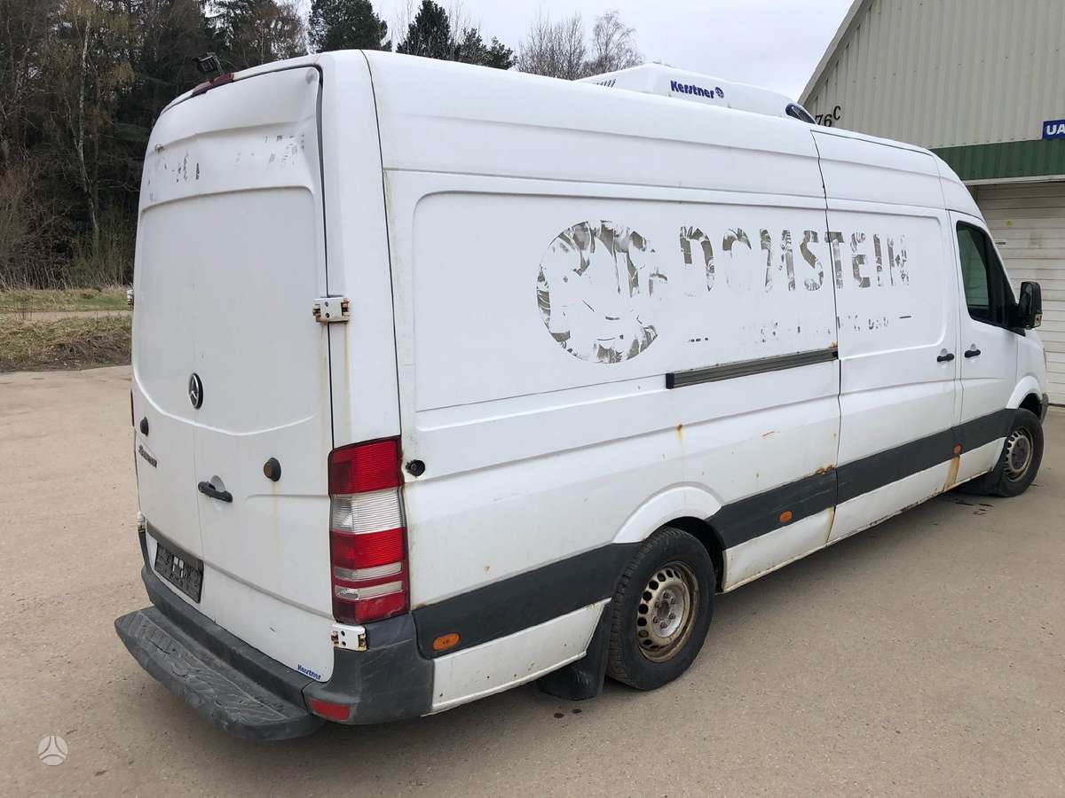 Mercedes-Benz Sprinter, preču