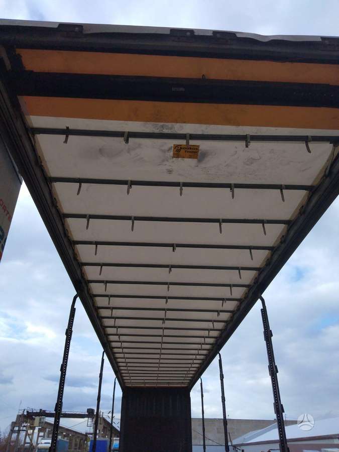 Krone SDP27, curtain / tarpaulin