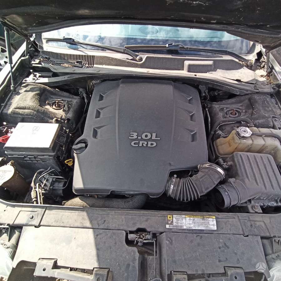 Chrysler 300C по частям