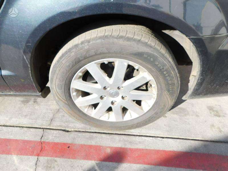Chrysler Town & Country dalimis