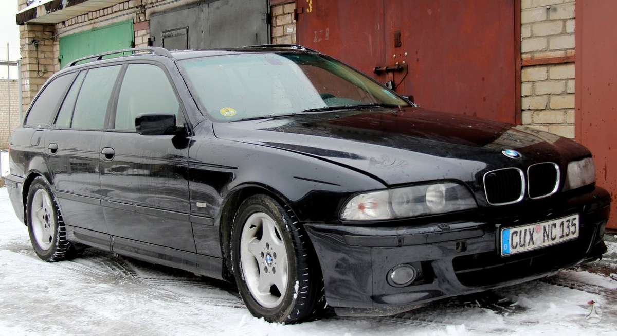 BMW 530 по частям. Dalimis m paketas
