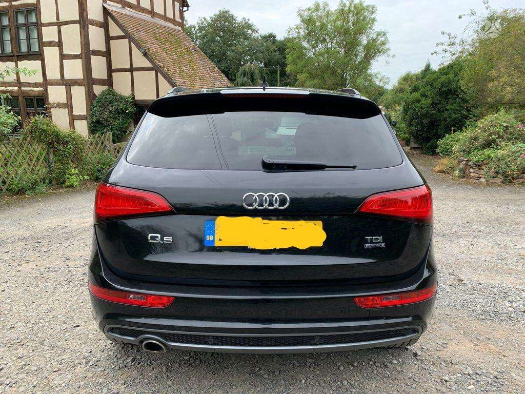 Audi Q5 dalimis. Variklio defektas