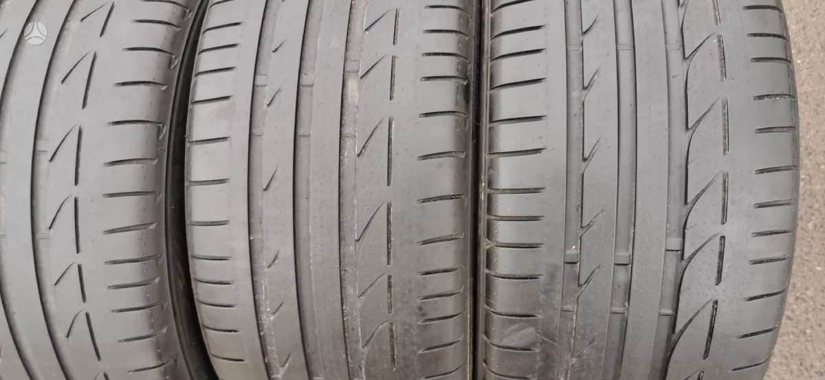 Bridgestone, vasarinės 255/40 R18