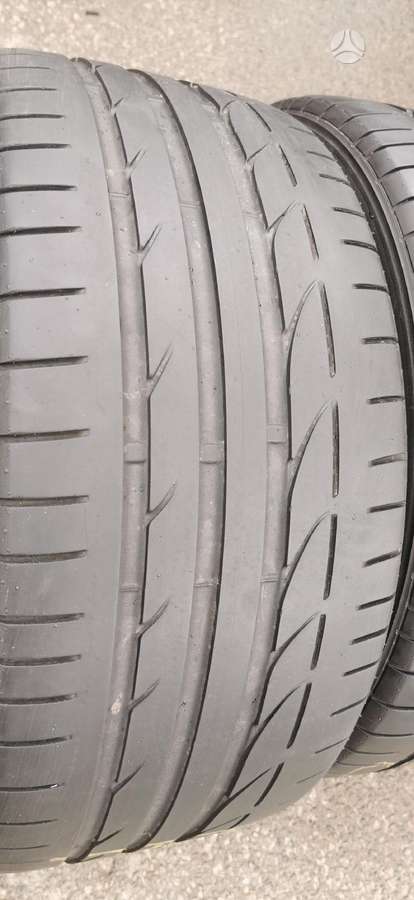 Bridgestone, vasaras 255/40 R18