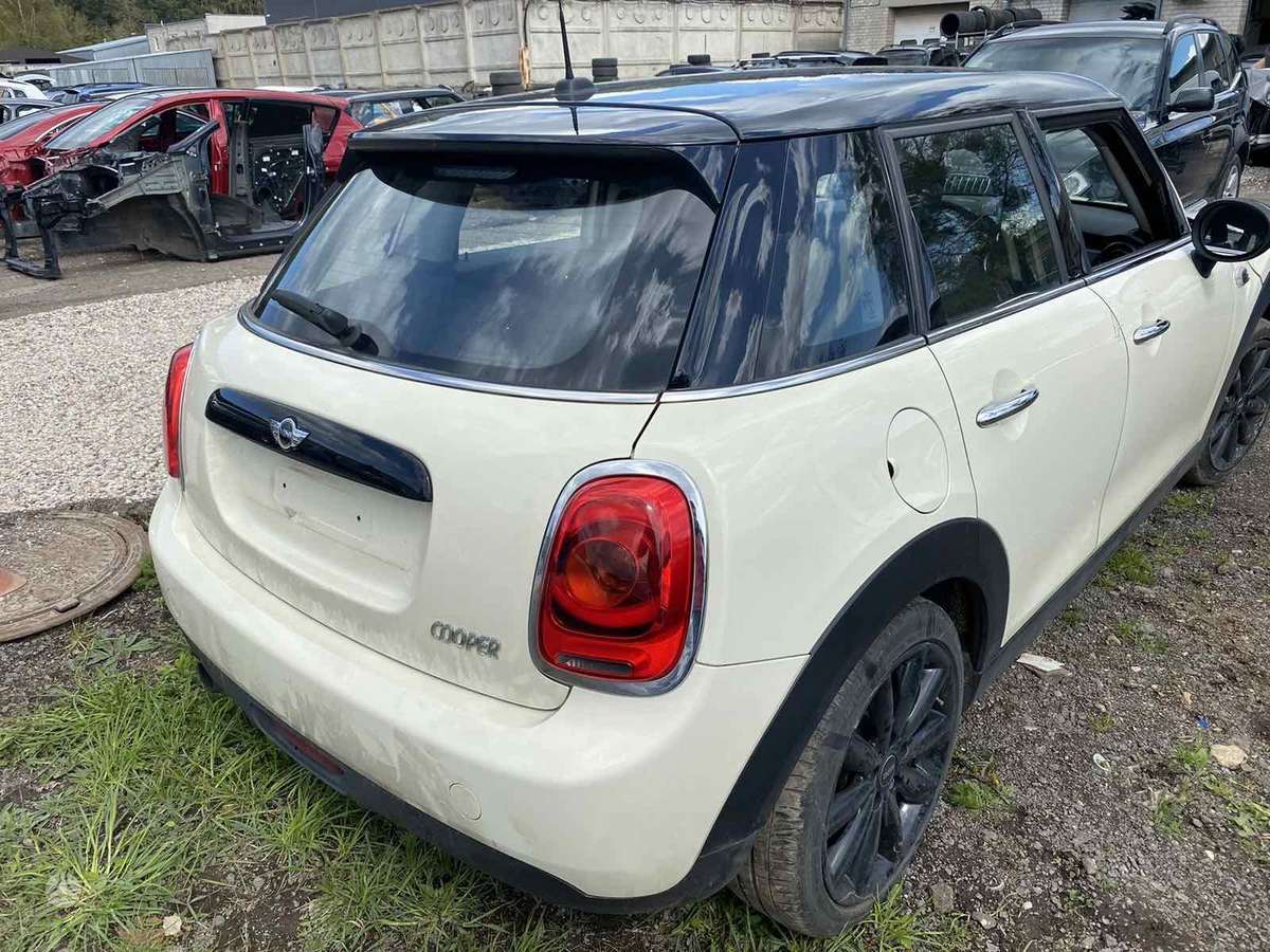 Mini Cooper по частям. Dalimis mini cooper