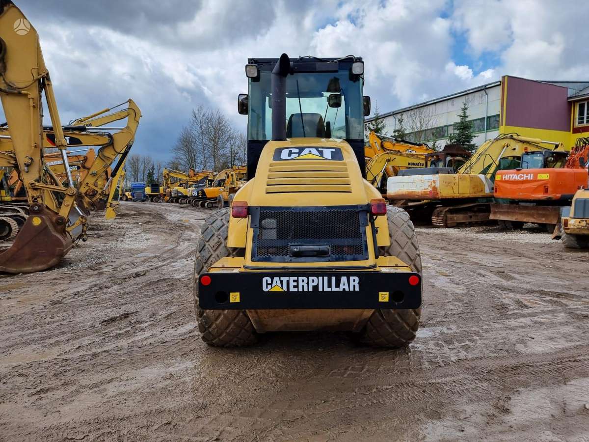 Caterpillar CS 563E, vibrator / compactor