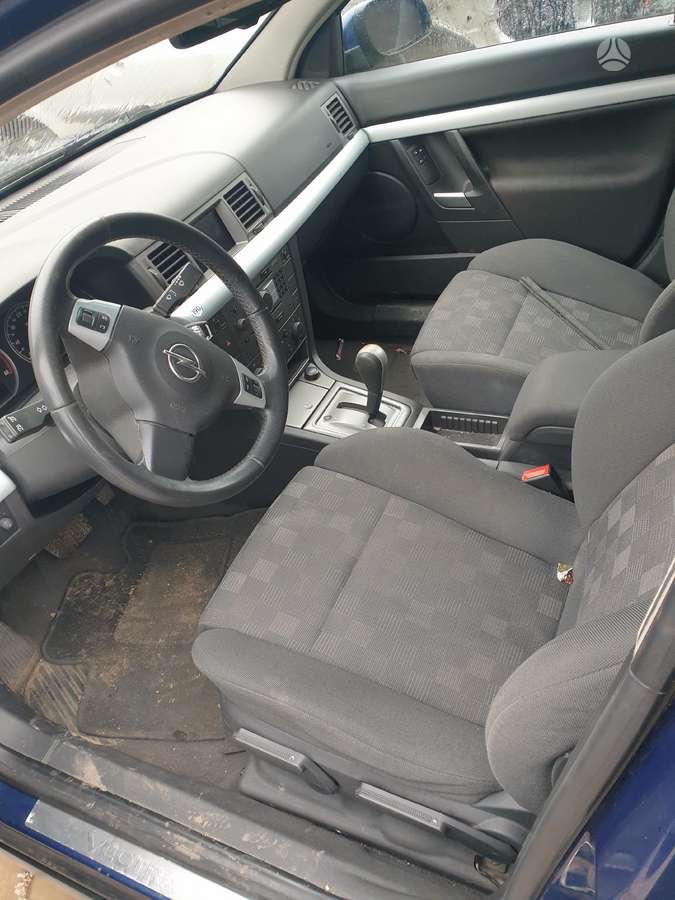 Opel Vectra for parts