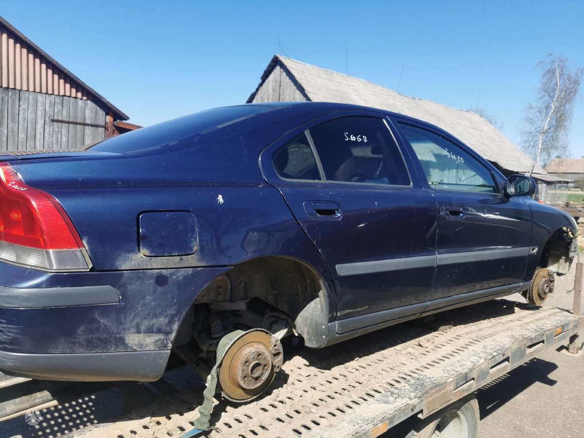 Volvo S60 по частям