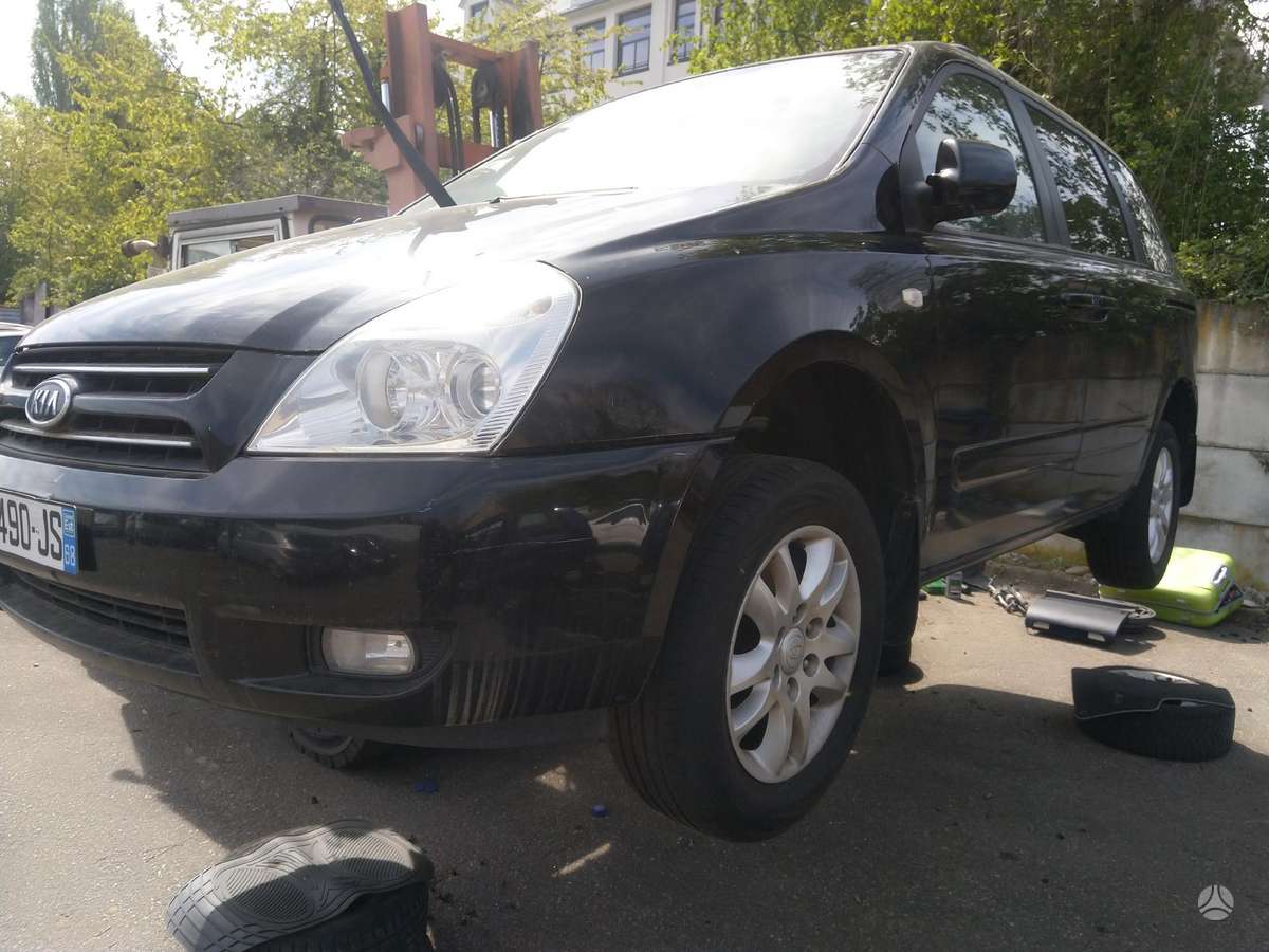 Kia Carnival 37069885048