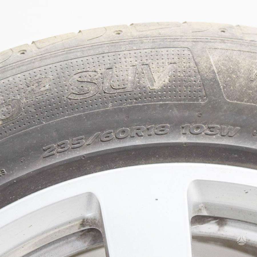 Porsche MACAN, lengvojo lydinio, R18